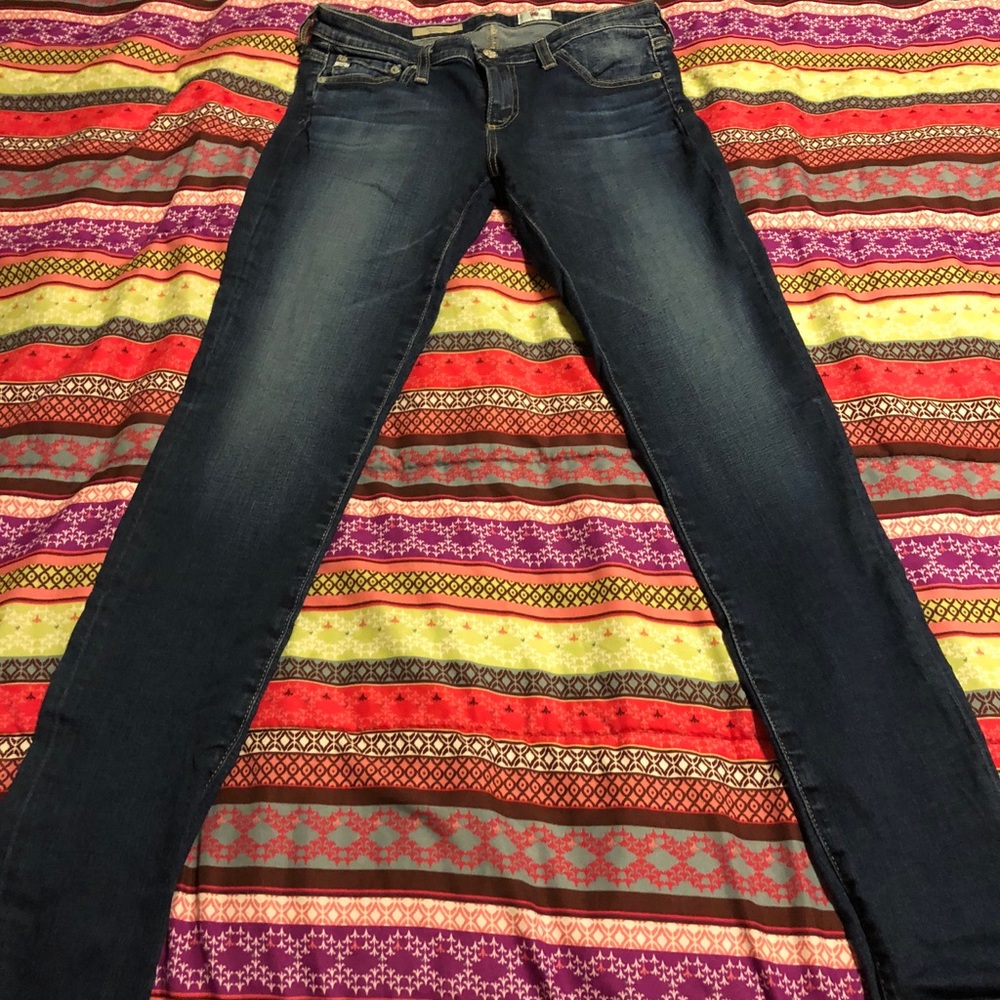 AUTHENTIC BRAND NEW AG SKINNY JEANS SIZE 28